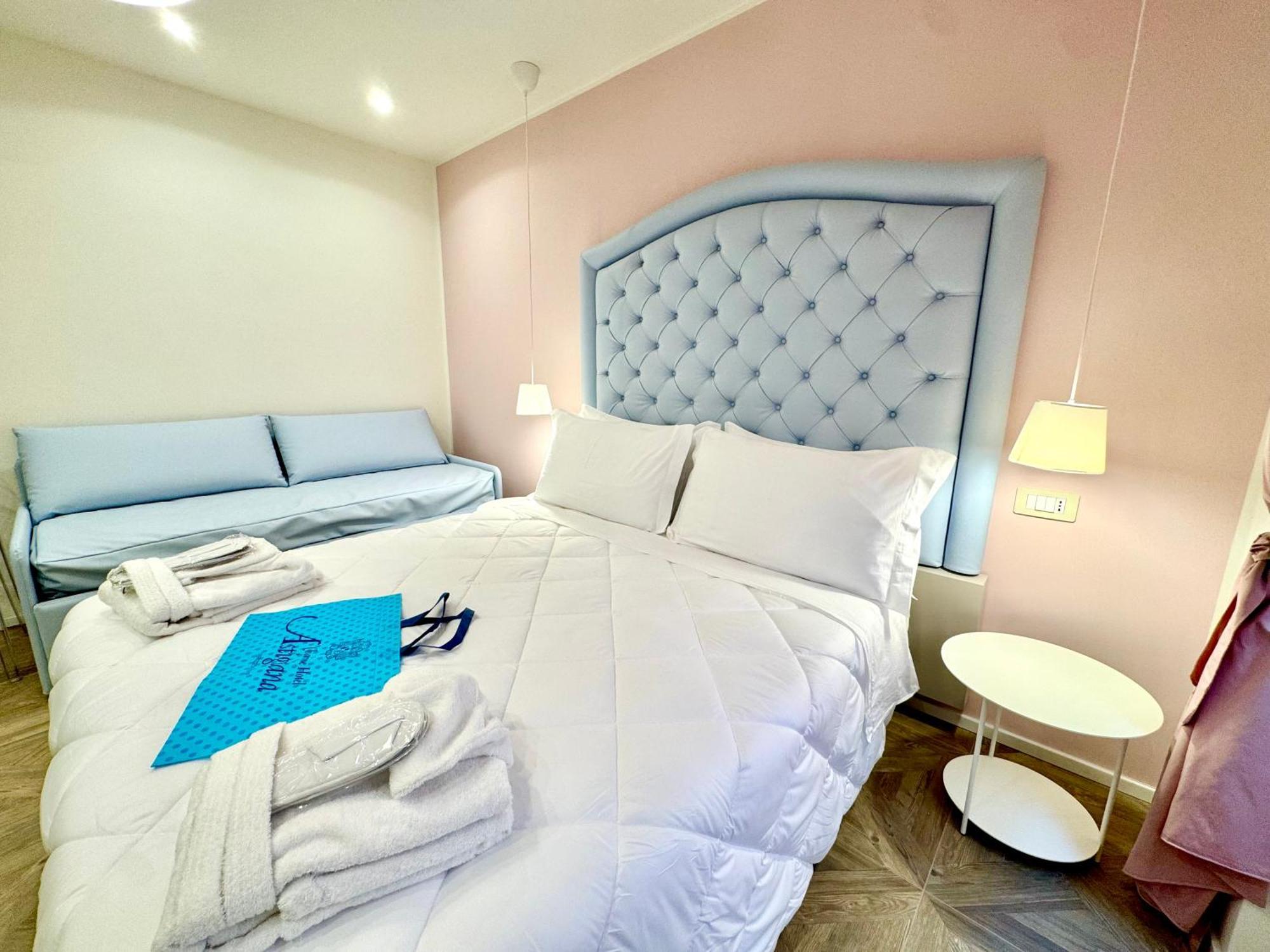 Hotel Astigiana & Appartamenti วาราซเซ ภายนอก รูปภาพ