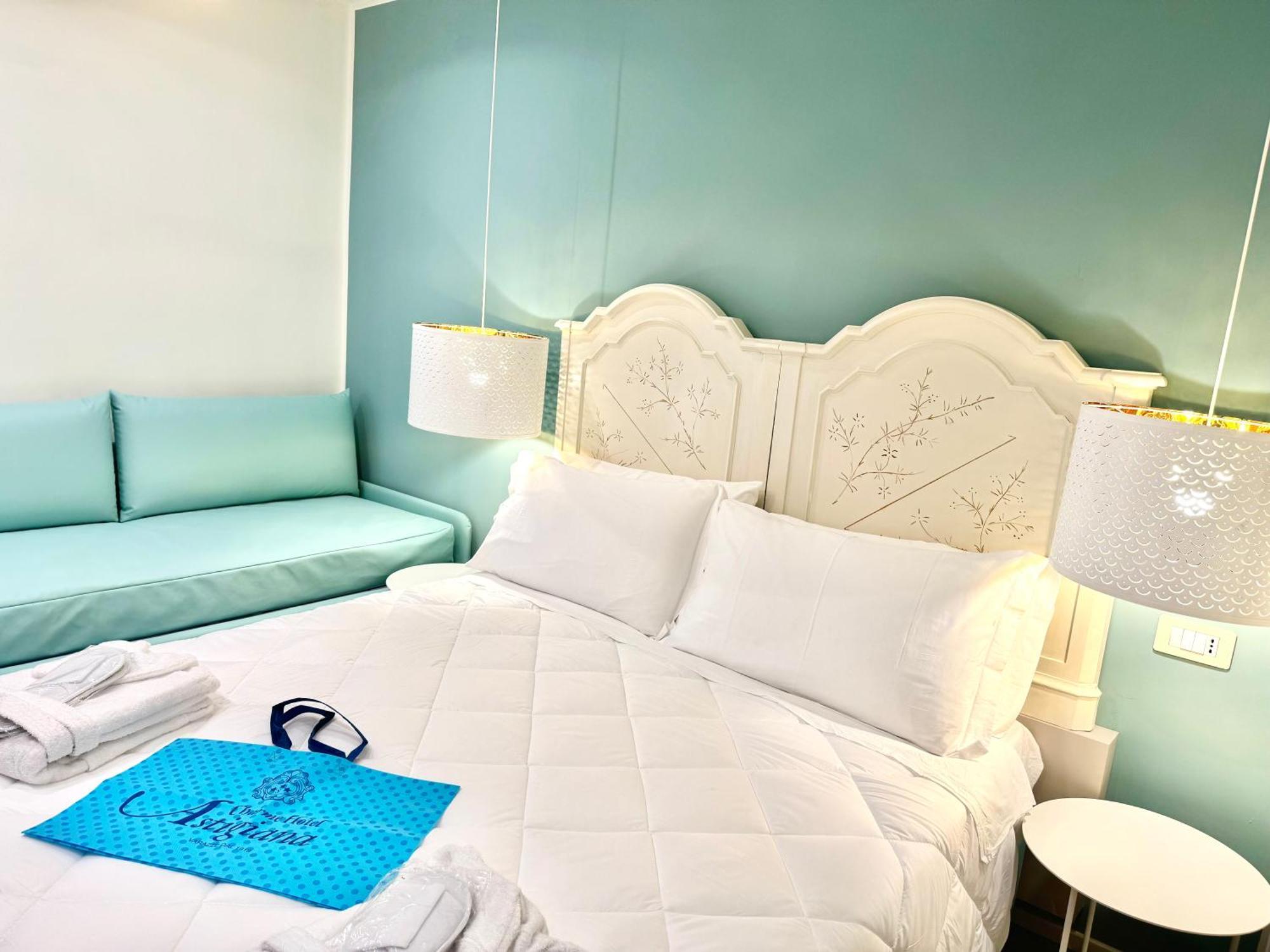 Hotel Astigiana & Appartamenti วาราซเซ ภายนอก รูปภาพ