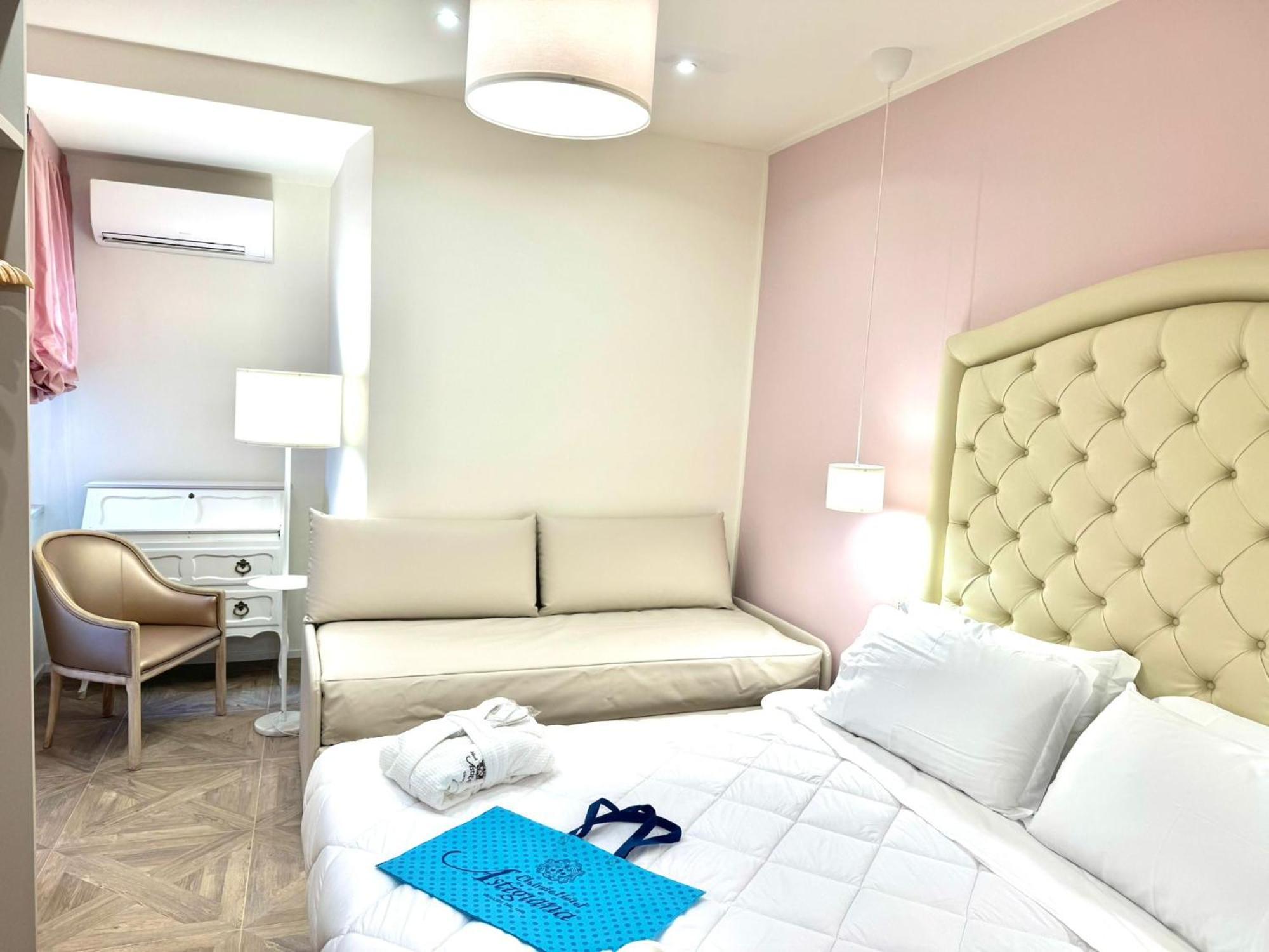 Hotel Astigiana & Appartamenti วาราซเซ ภายนอก รูปภาพ