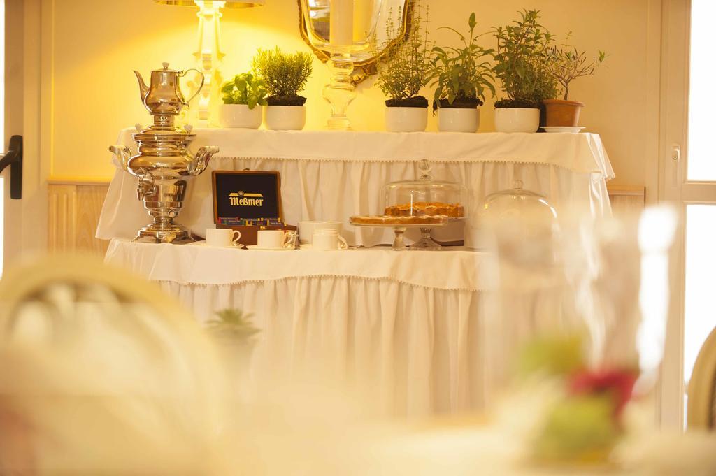 Hotel Astigiana & Appartamenti วาราซเซ ภายนอก รูปภาพ
