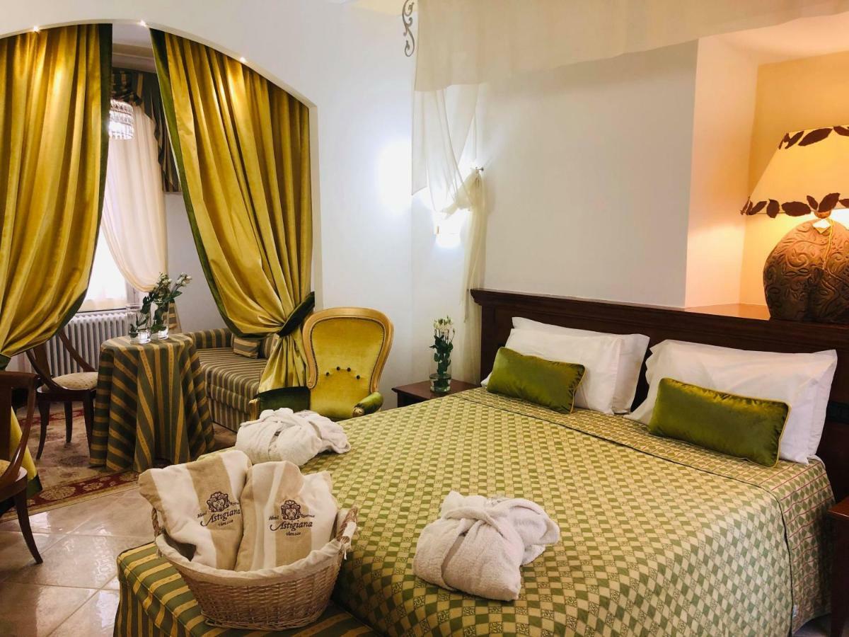 Hotel Astigiana & Appartamenti วาราซเซ ภายนอก รูปภาพ