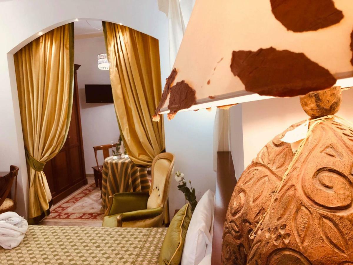 Hotel Astigiana & Appartamenti วาราซเซ ภายนอก รูปภาพ
